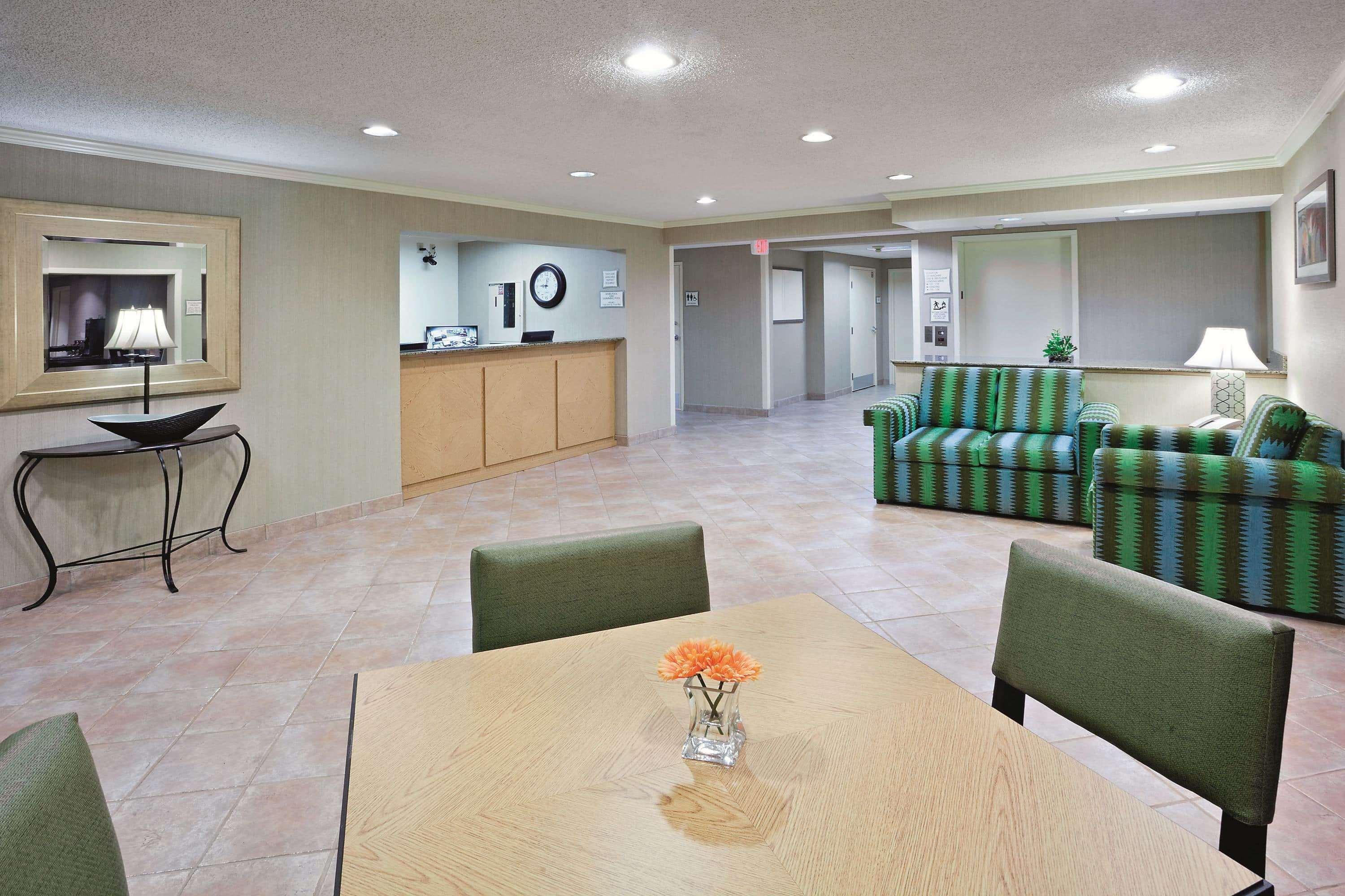 מלון La Quinta By Wyndham Mansfield Oh מראה חיצוני תמונה