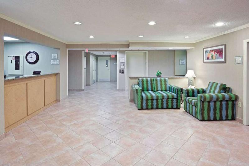 מלון La Quinta By Wyndham Mansfield Oh מראה חיצוני תמונה